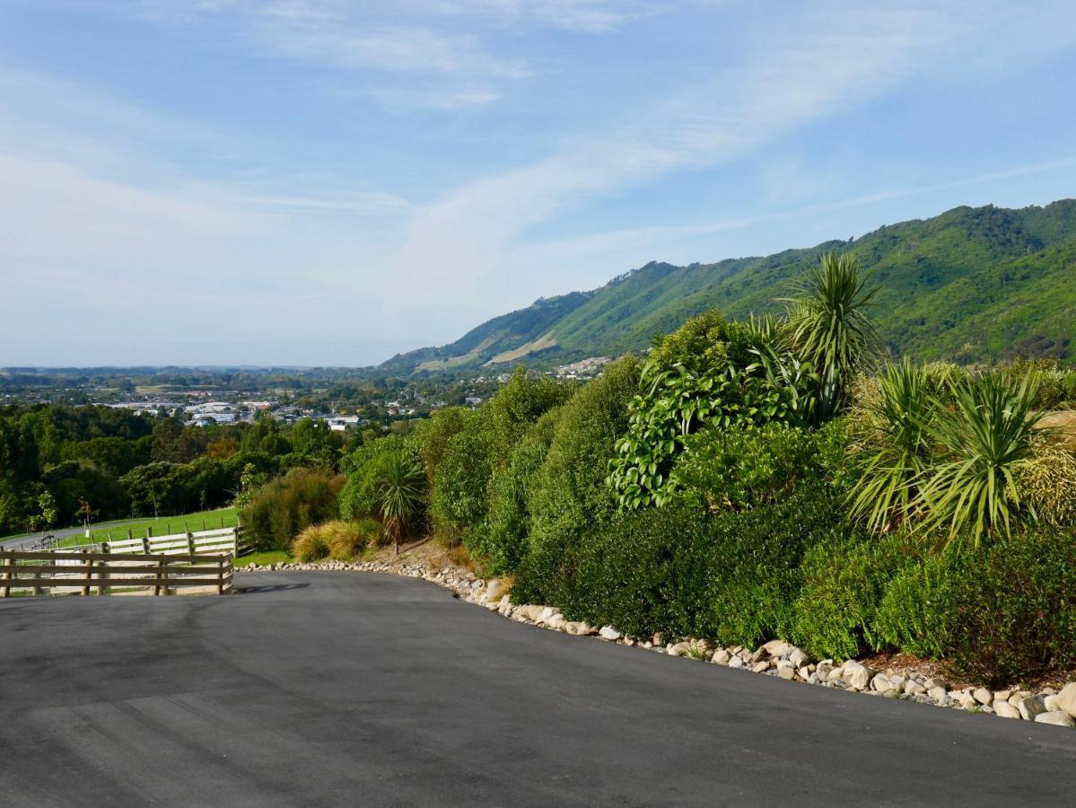 Aston Road Villa Bed & Breakfast Waikanae Kültér fotó