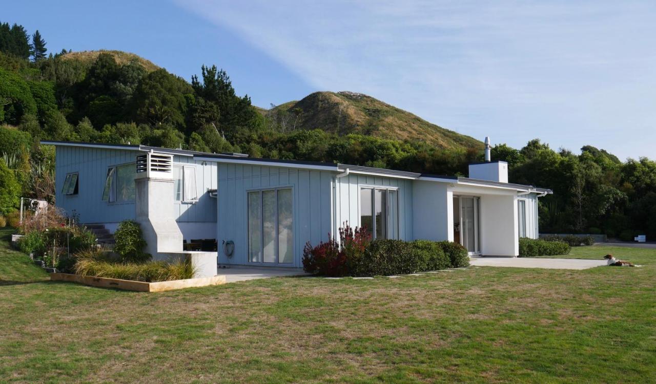 Aston Road Villa Bed & Breakfast Waikanae Kültér fotó